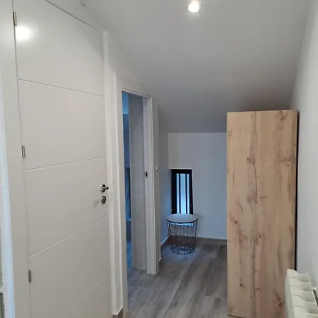 Vut Adarve Feriehus *